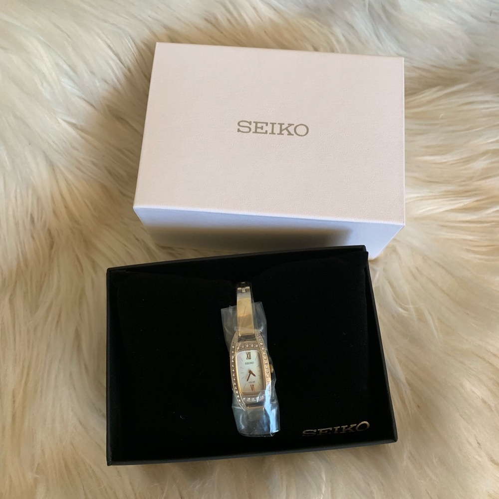 Seiko Women’s Solar Crystal Gold toned watch NWT